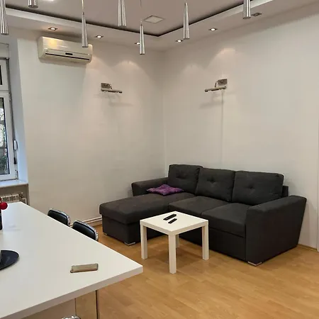 Apartament Life & Work In Centre With Free Parking! *