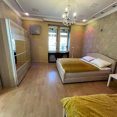 Life & Work In Centre With Free Parking! Lägenhet Belgrad